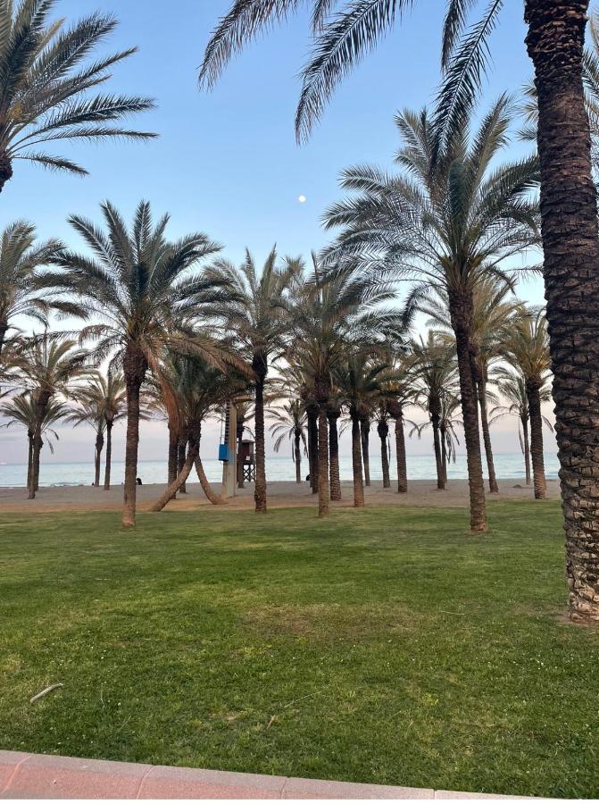 Cosy Sunrise Beach Torremolinos Extérieur photo